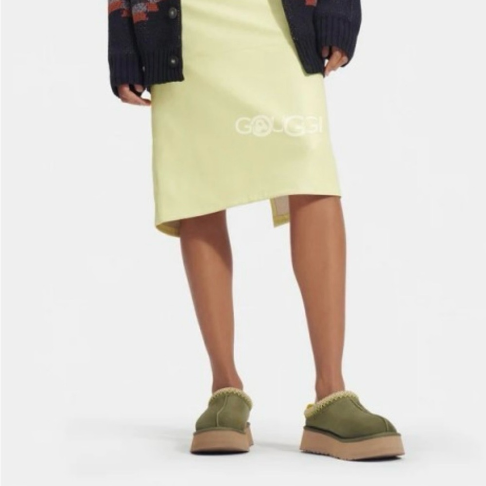 UGG Tazz Platform Slipper, Burnt Olive, 7